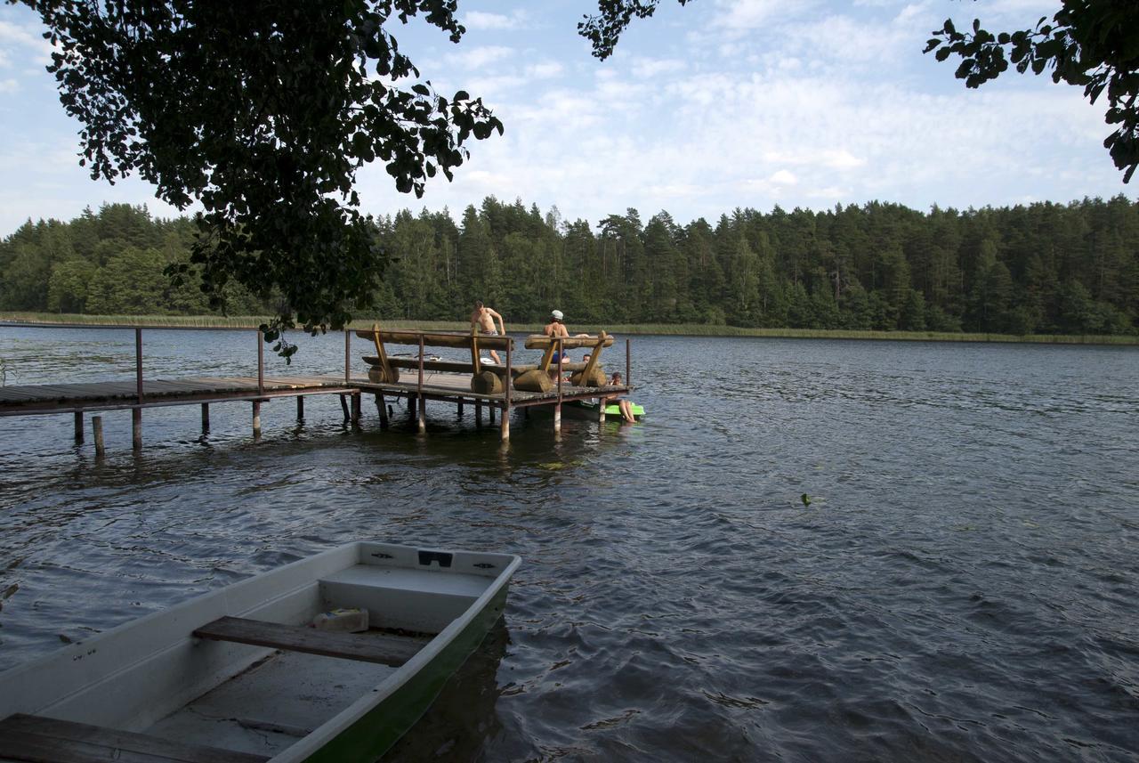 Prie Zeimenos Hotell Kaltanenai Exteriör bild